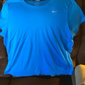 Women’s NIKE Top